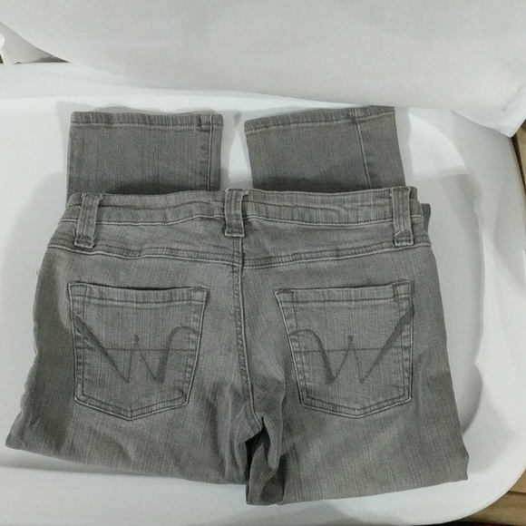 Wet Seal Light Grey Straight Leg Jeans - size 9 - Picture 3 of 4
